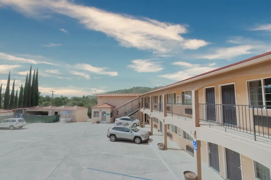 post-11 Best Cheap Hotels Near Yosemite (With Easy Reservations)