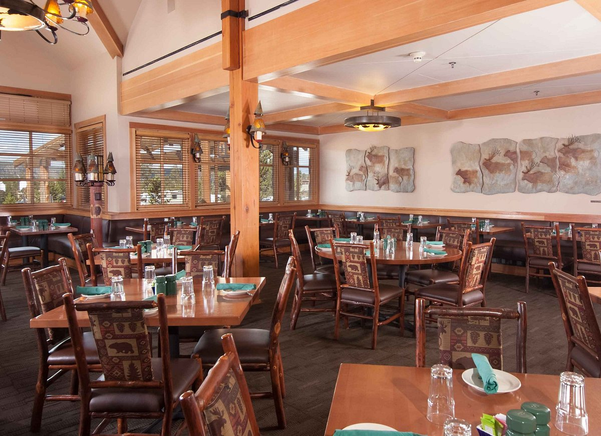 The Obsidian Dining Room is the perfect spot for you