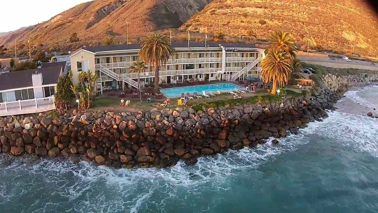 Cliff House Inn On The Ocean