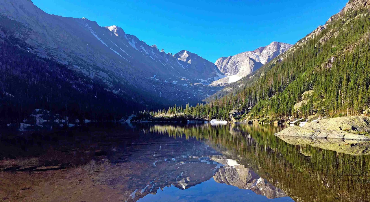 Warm days and cool nights, but afternoon thunderstorms are common, so start hikes early and be prepared for rain.