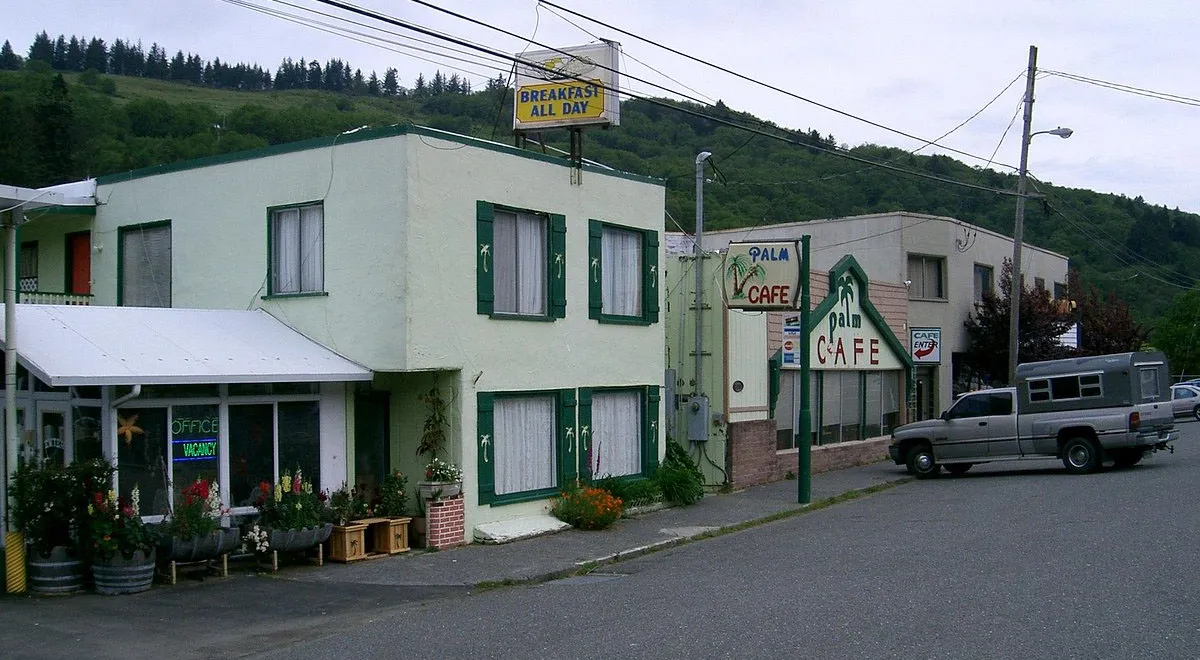 Palm Cafe & Motel in Redwood National and State Parks