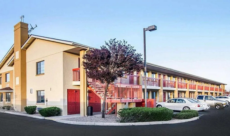 Travelodge by Wyndham Holbrook