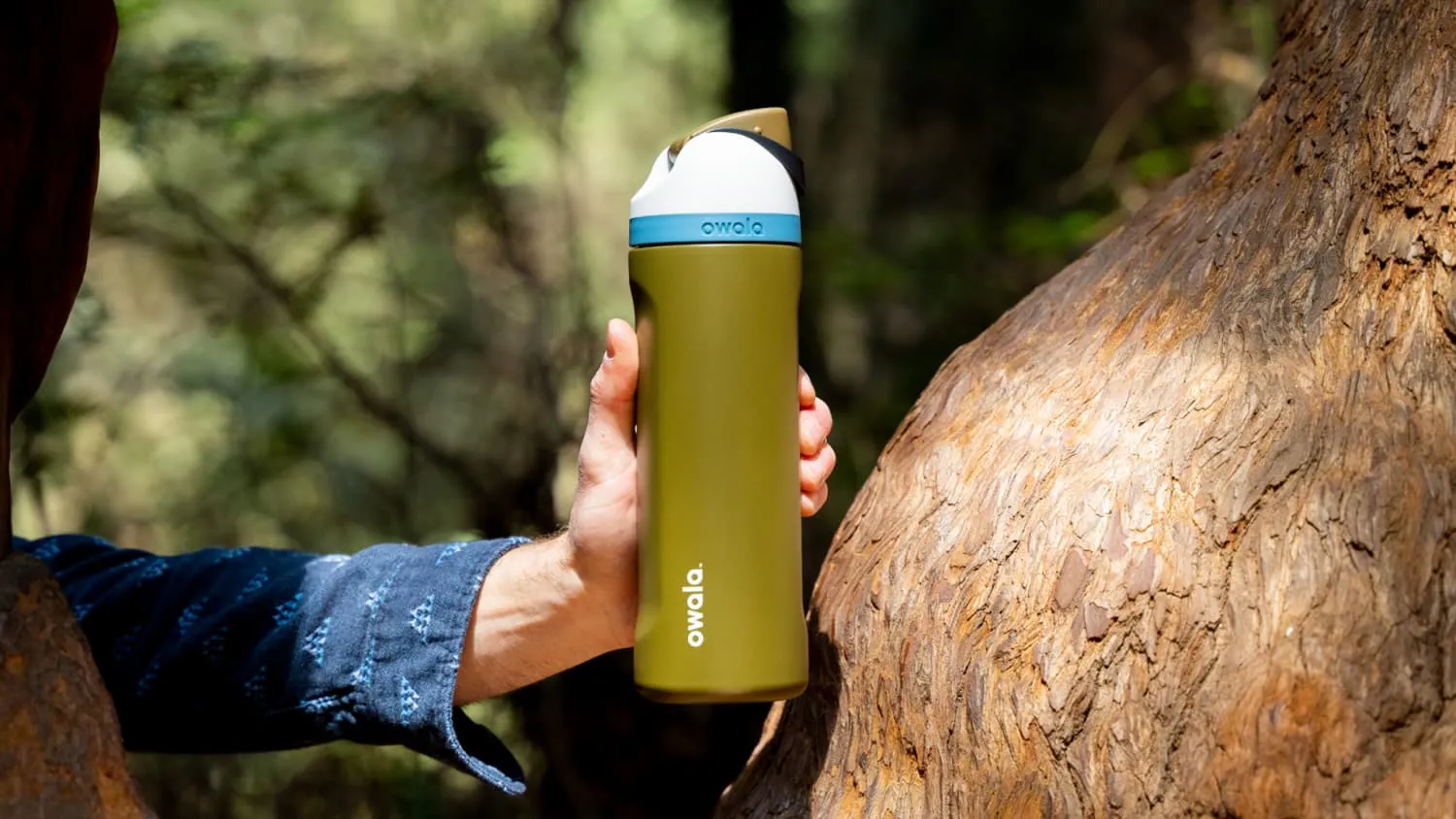 travel water bottle with straw