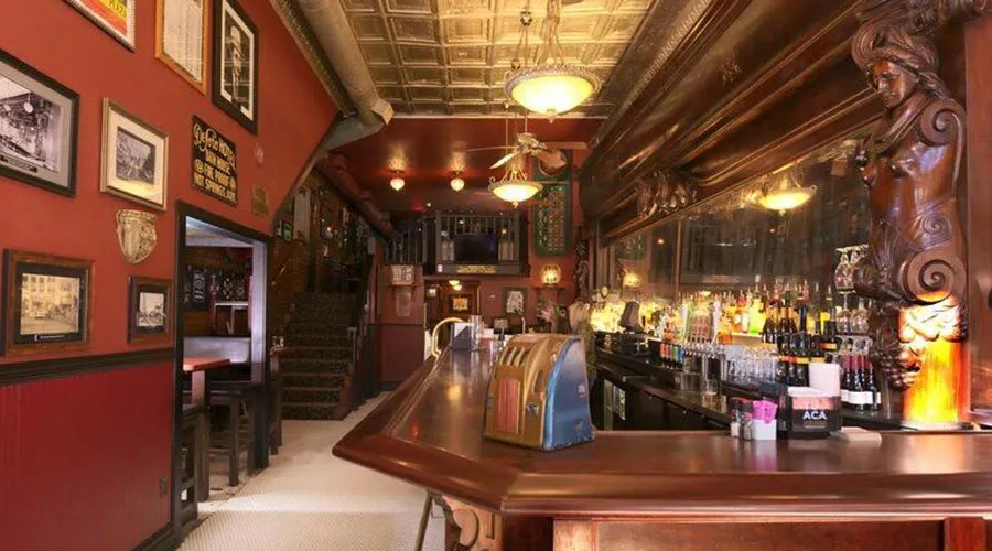 The Ohio Club has attracted numerous celebrities and Major League Baseball players