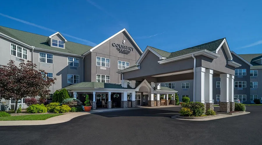 Country Inn & Suites by Radisson, Dunbar, WV