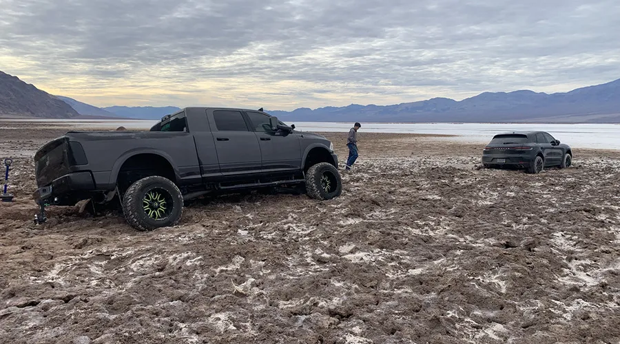 Off-road drivers stuck in Death Valley National Park