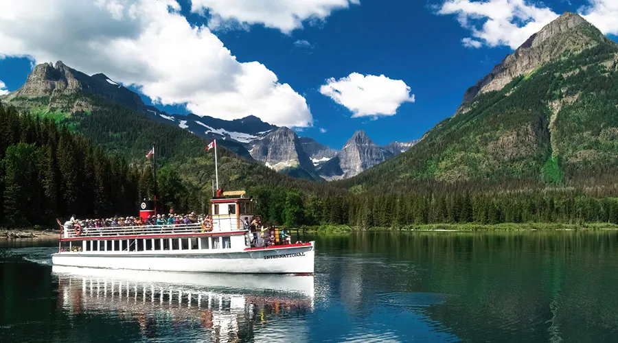 Visitors can enjoy panoramic views of the national park while on a boat ride