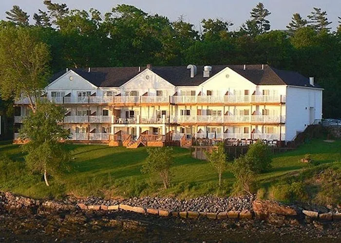 resorts near acadia national park