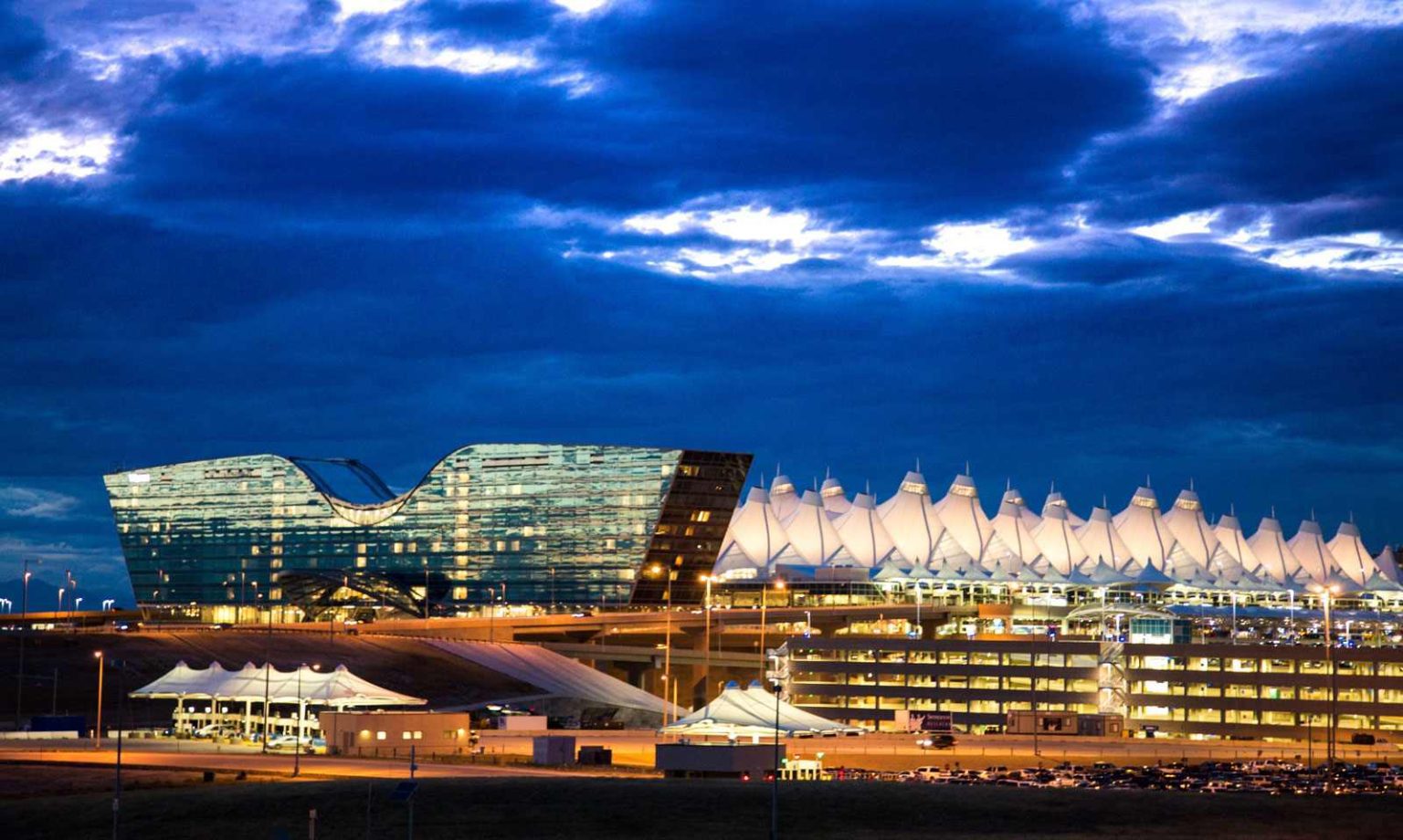 airports near yellowstone national park