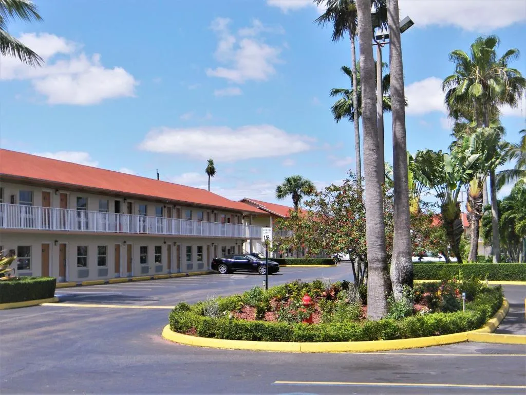 hotels near biscayne national park