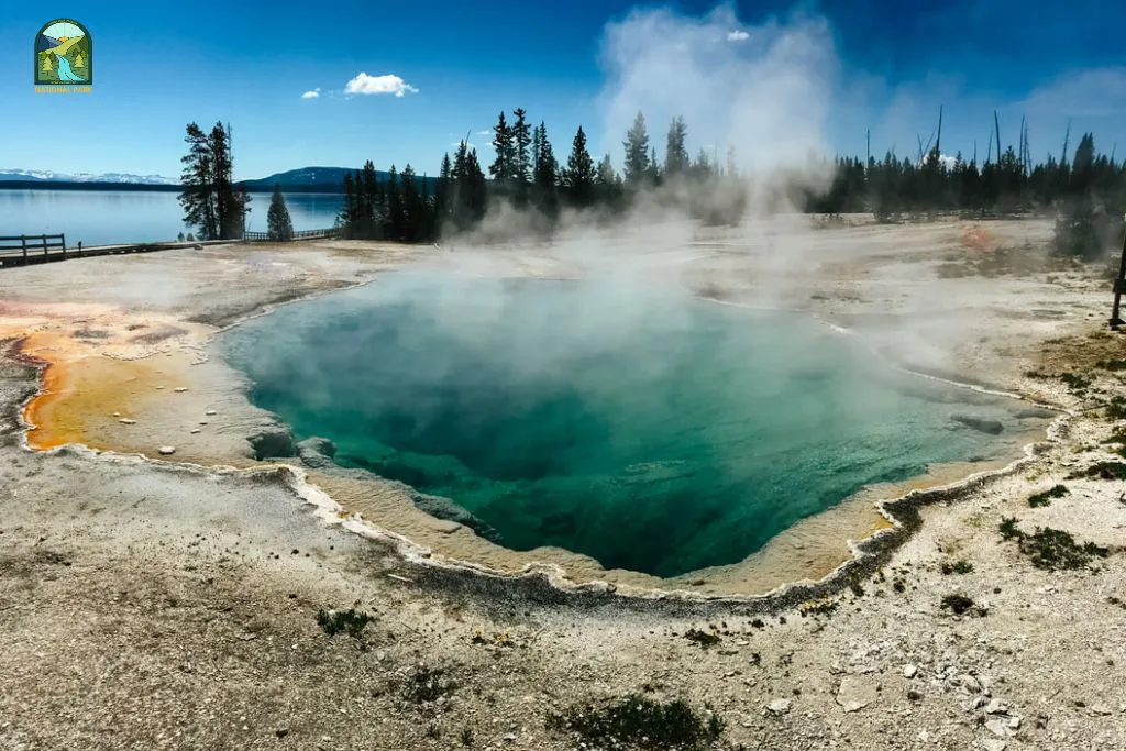 things to do in yellowstone national park