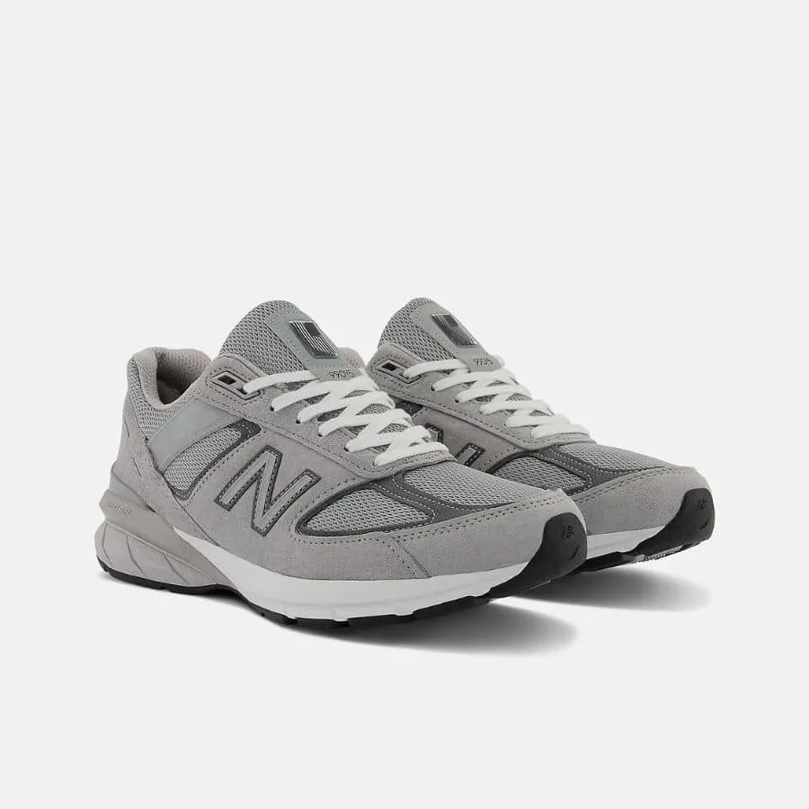 Best Walking Shoes of 2024 - New Balance 990v5 Best Walking Shoes of 2024 - New Balance 990v5