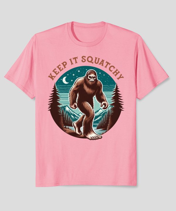 Funny Bigfoot Keep It Squatchy Retro Hiking Camping T-Shirt – Perfect Outdoor Adventure Tee