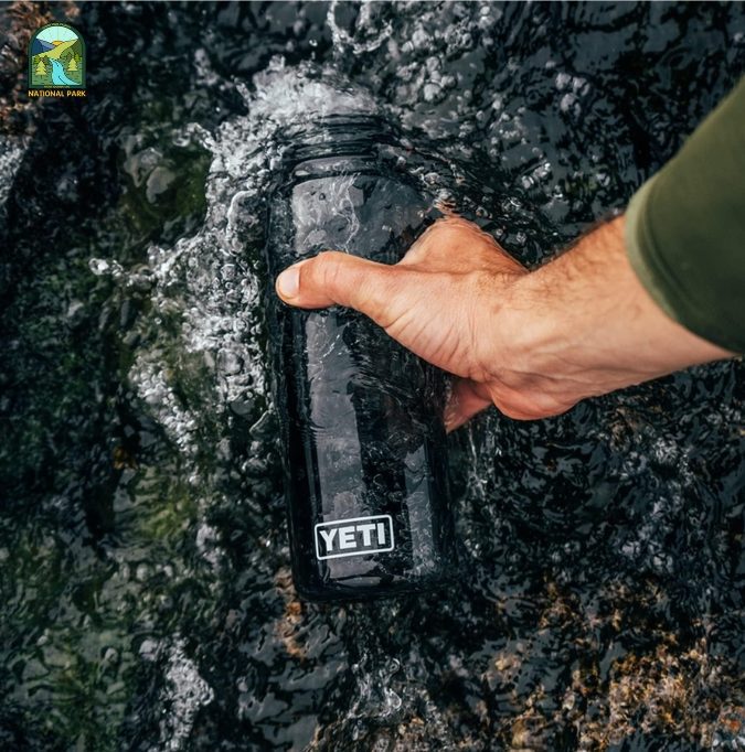 Best Water Bottles for Camping