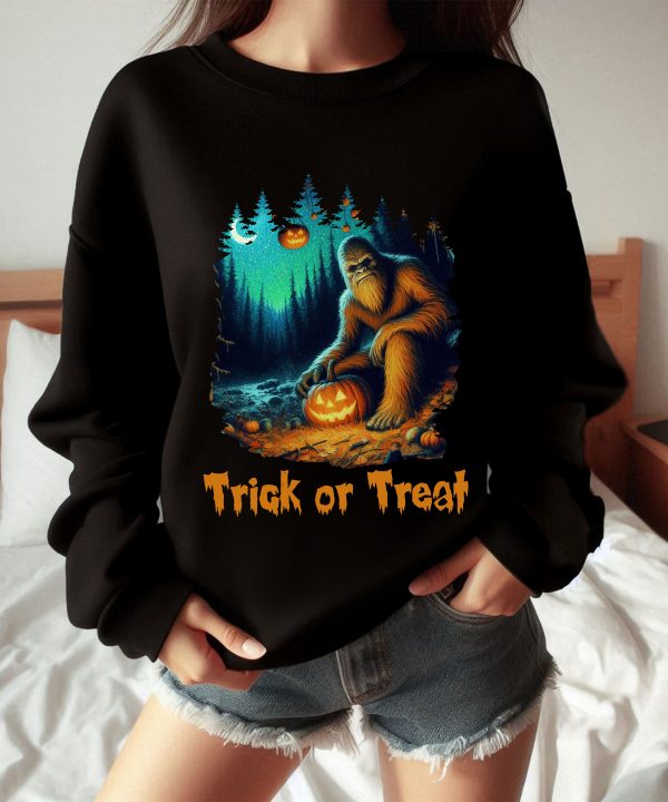 Funny Halloween Trick Or Treat Bigfoot Sweatshirt