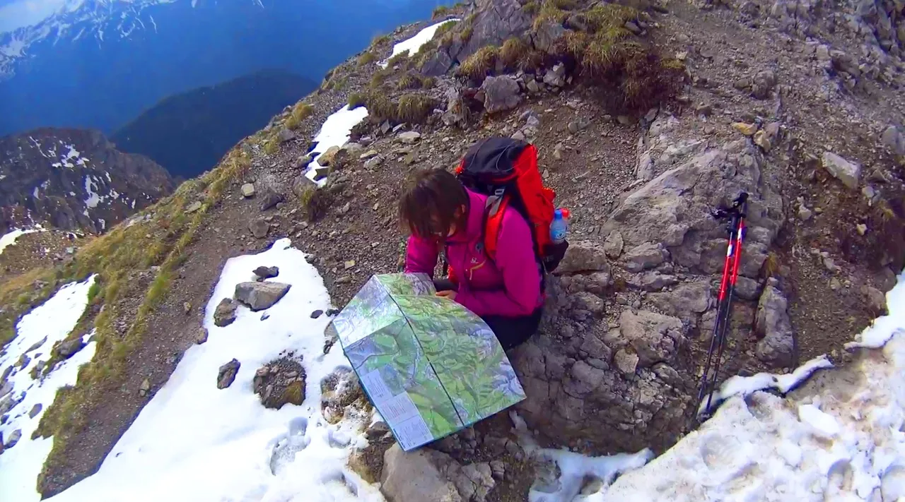 how to choose maps for climbing