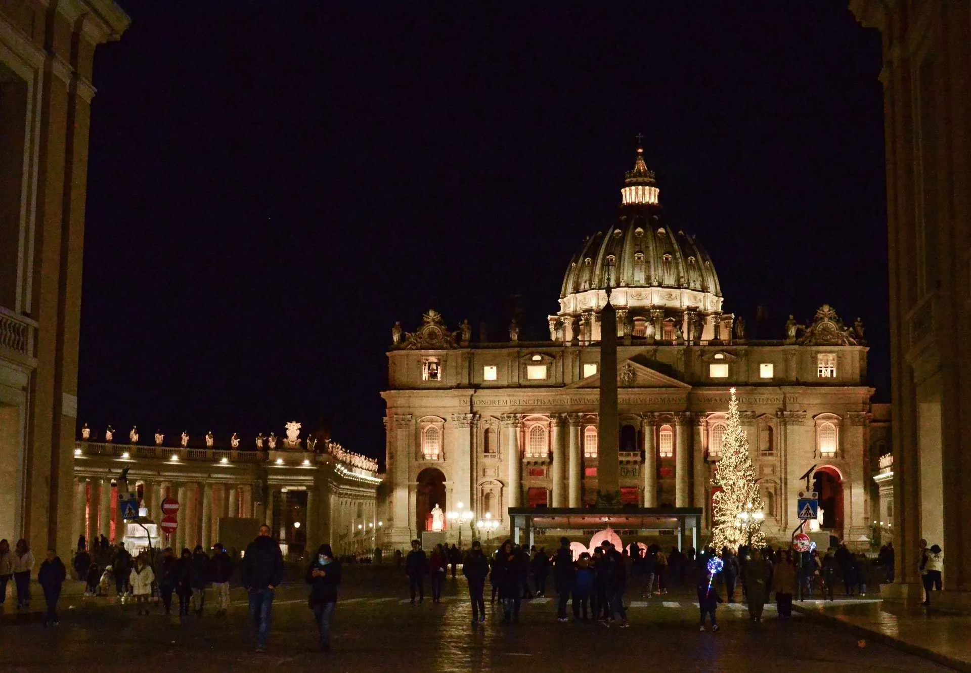 christmas traditions around the world