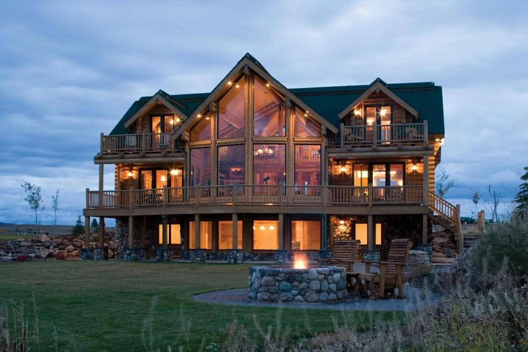 cities near yellowstone national park