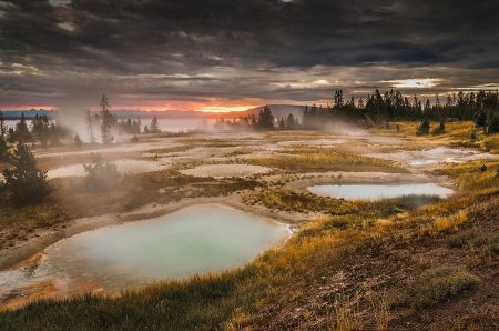 sunrise in yellowstone national park