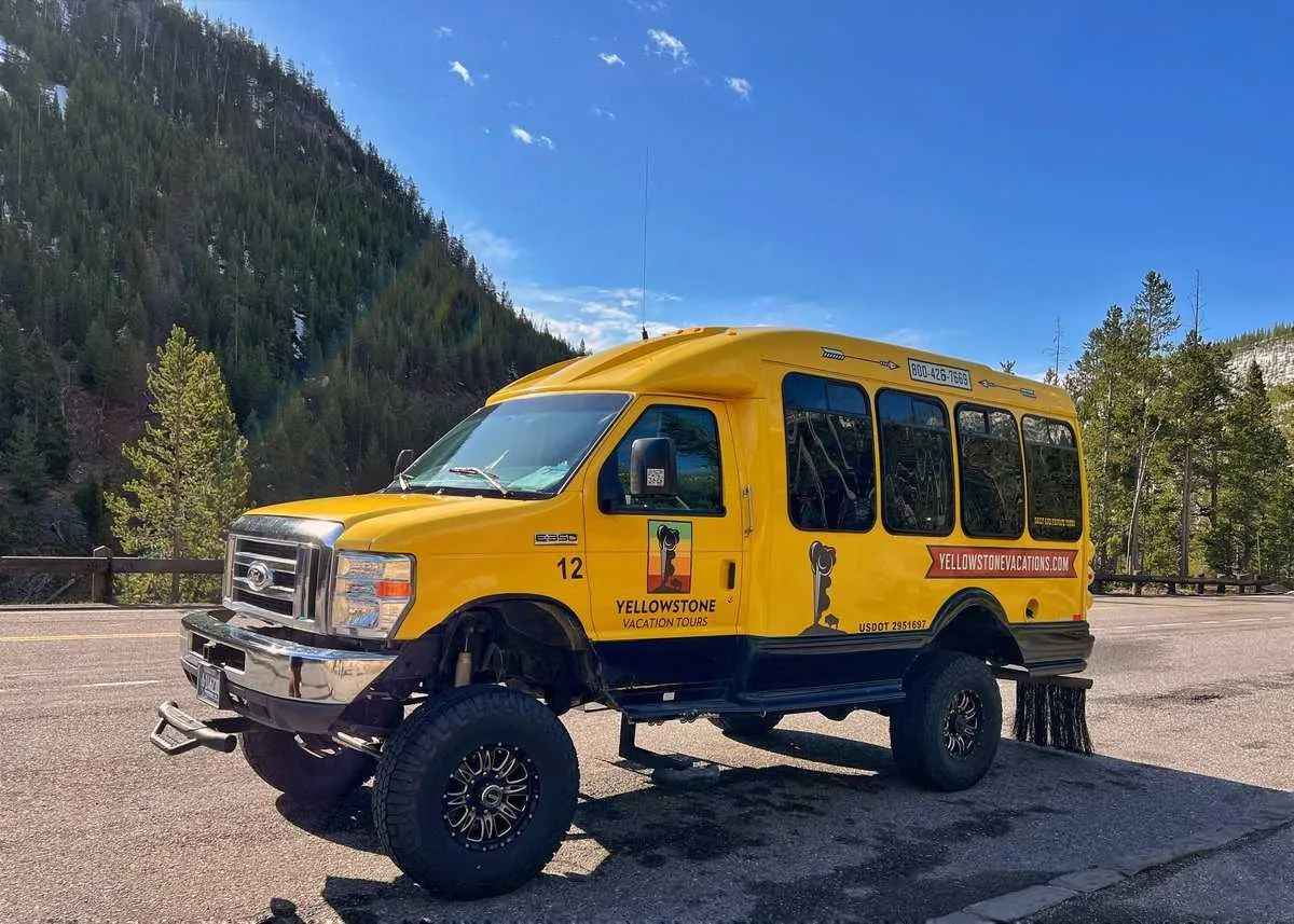 yellowstone national park tours