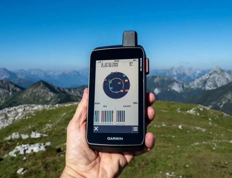 hiking gps devices