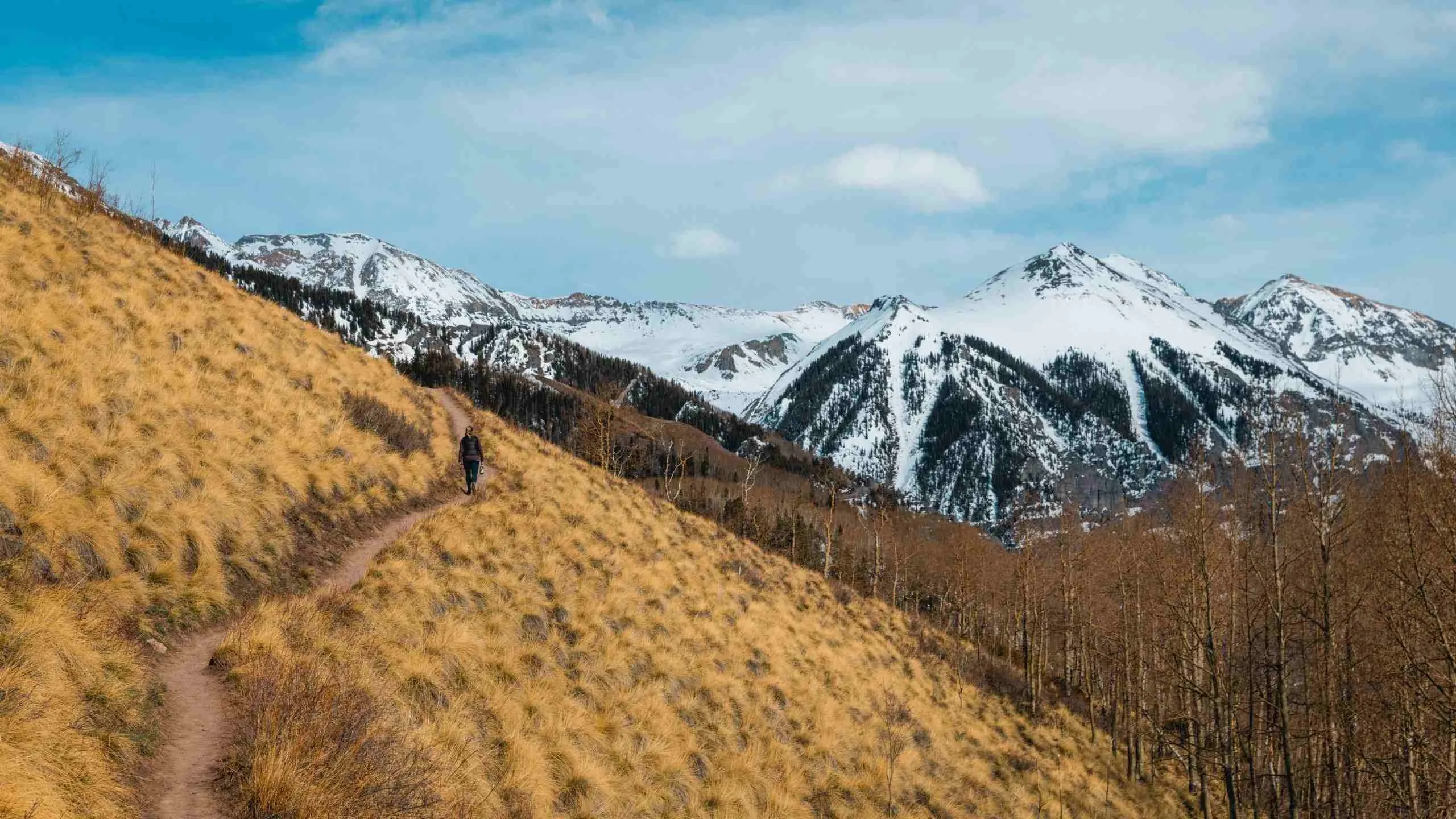 winter hiking trails in the USA
