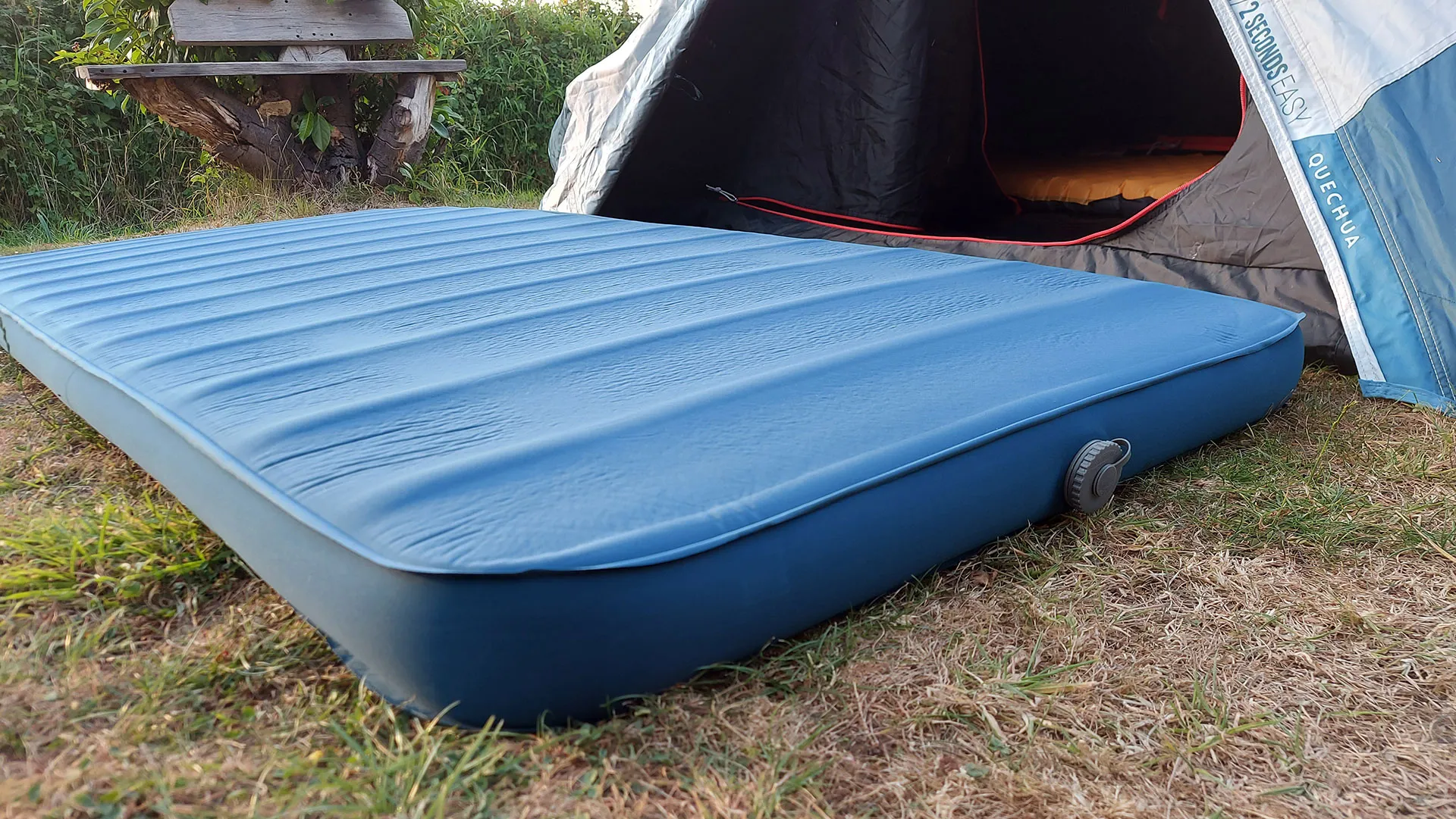 camping bed