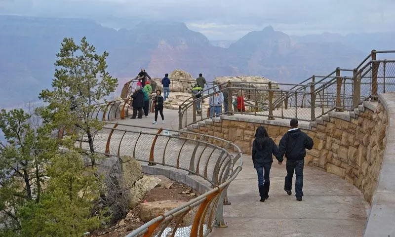 easy hiking trails