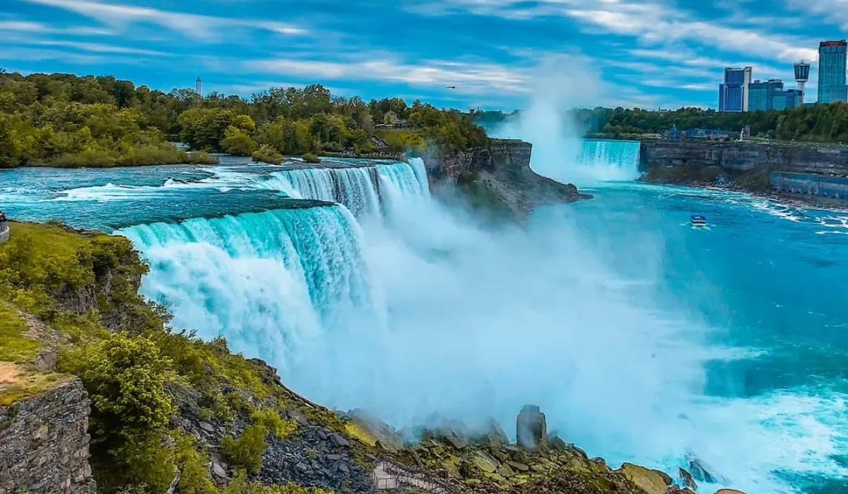 hiking trails with waterfalls