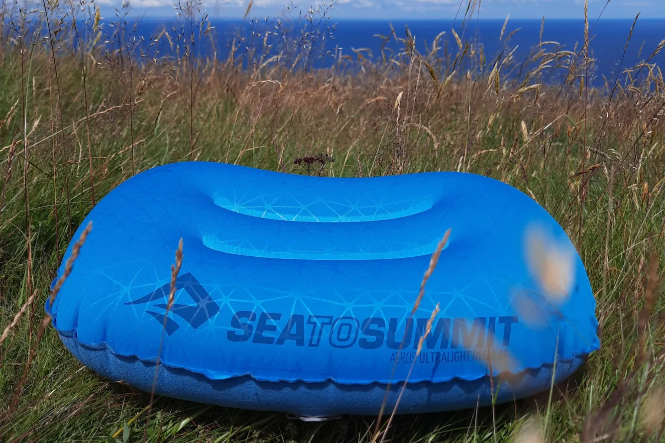inflatable travel pillow
