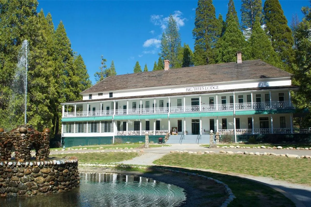 yosemite national park lodging