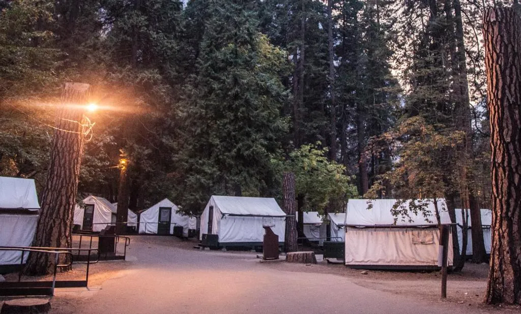 yosemite national park lodging